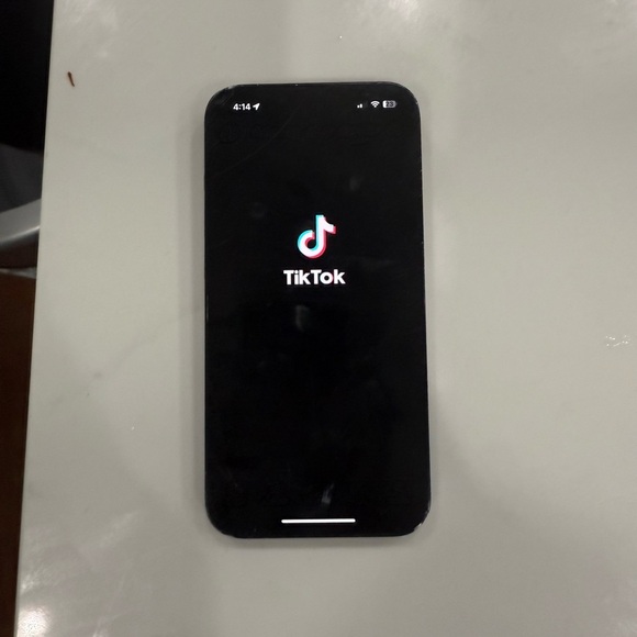 Iphone 13 128gb midnight **WITH TIKTOK APP INSTALLED** - Picture 2 of 3